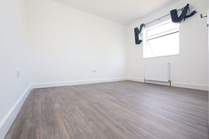 6 Bedroom Terraced House To Rent In Beckford Road, Croydon, CR0