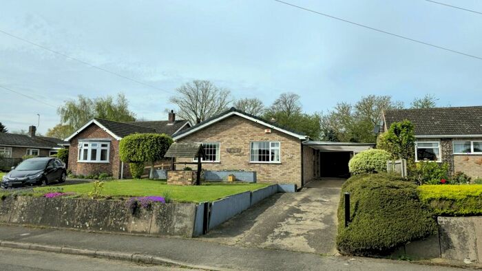 2 Bedroom Detached Bungalow For Sale In Gorse Lane, Silk Willoughby, NG34