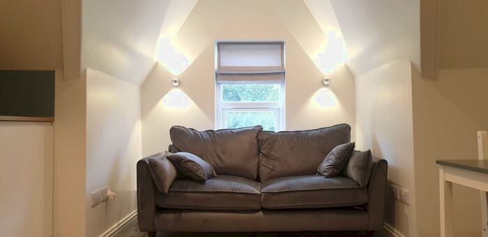 1 Bedroom Flat To Rent In Flat Monks Road, Lincoln, LN2