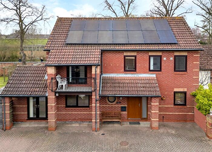 4 Bedroom Detached House For Sale In Mansion House Gardens, Melton Mowbray, Leicestershire, LE13