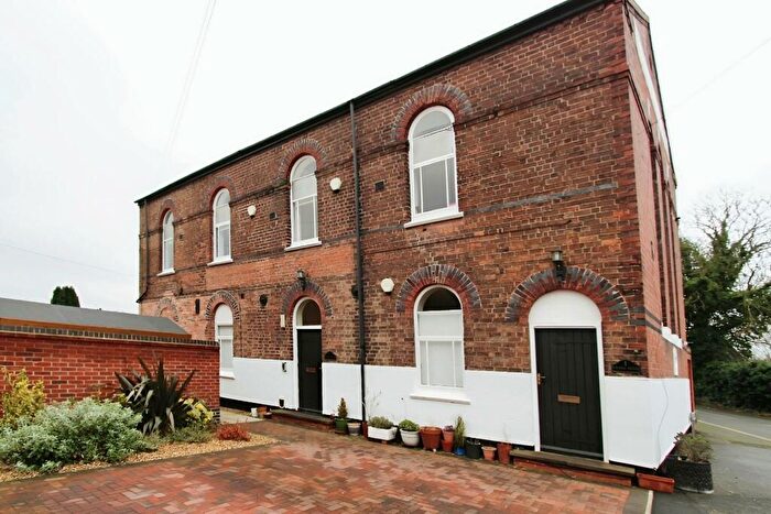 2 Bedroom Flat To Rent In Clarkes Lane, Beeston, NG9