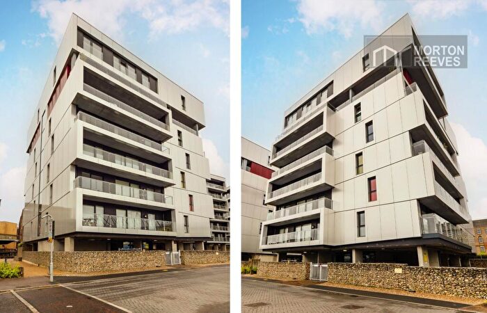 2 Bedroom Apartment For Sale In Robinson Bank, Geoffrey Watling Way, Norwich, Norfolk, NR1