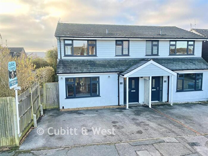 3 Bedroom Semi Detached House For Sale In Hillcrest Drive, Ashington, West Sussex, RH20