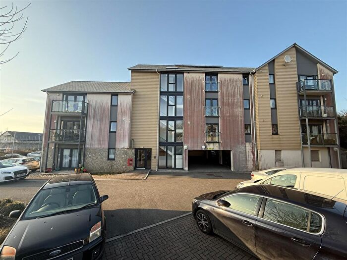 1 Bedroom Flat To Rent In Jubilee Drive, Redruth, Cornwall, TR15