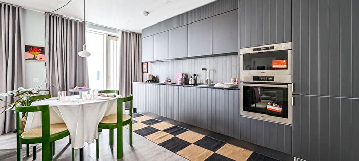 1 Bedroom Flat To Rent In Westfield Avenue, Stratford, London, E20