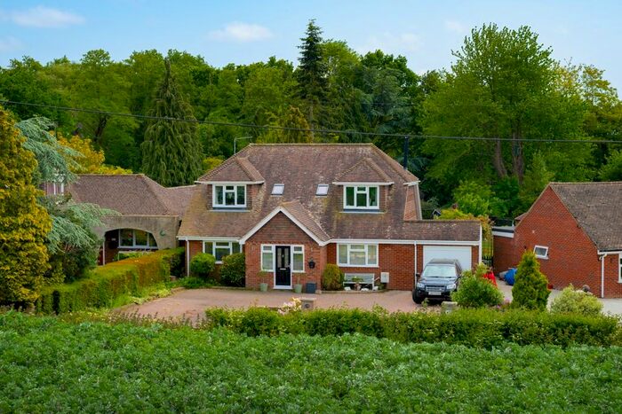 5 Bedroom Detached House For Sale In Sandyhurst Lane, Ashford, TN25