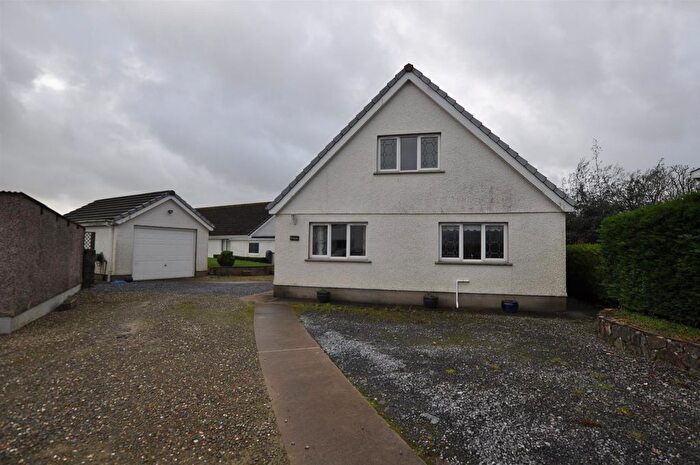 3 Bedroom Property To Rent In Island Terrace, Pentre Road, St. Clears, Carmarthen, SA33