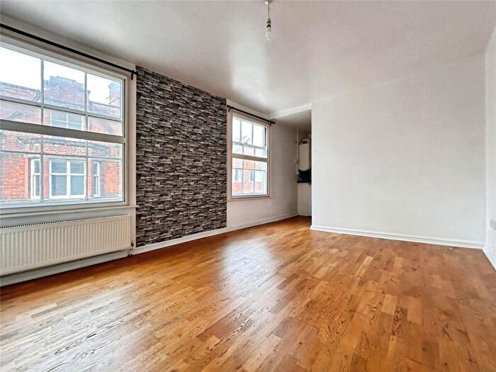 1 Bedroom Apartment For Sale In Fishergate, Norwich, Norfolk, NR3