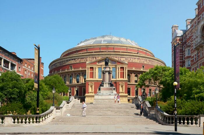 3 Bedroom Flat To Rent In Prince Consort Road, London, SW7