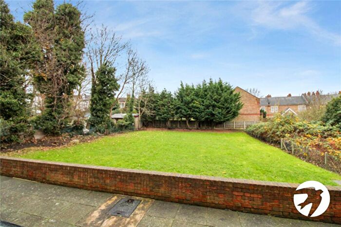 2 Bedroom Flat To Rent In Breakspears Road, London, SE4