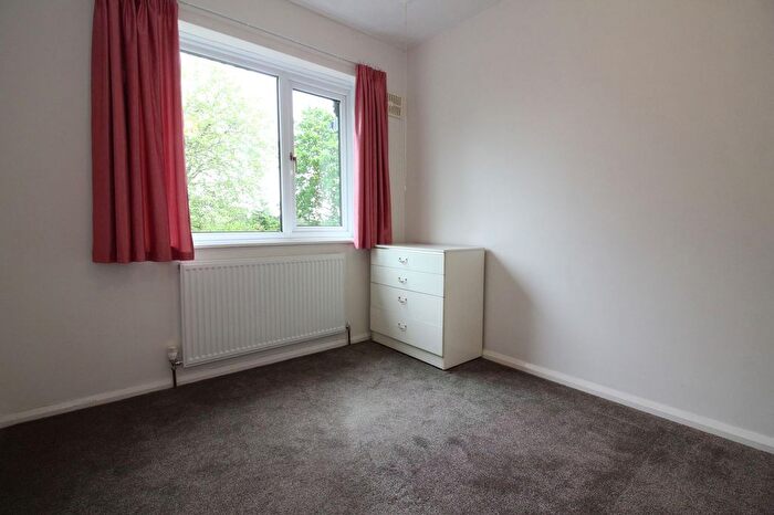 5 Bedroom Semi-Detached House For Sale In Court Crescent, Kingswinford, DY6