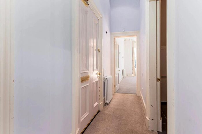 1 Bedroom Flat To Rent In Rosebery Crescent, Haymarket, Edinburgh, EH12