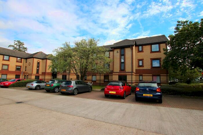 1 Bedroom Flat To Rent In Finchampstead Road, Wokingham, RG40