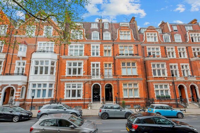 3 Bedroom Flat To Rent In Palace Court, London, W2