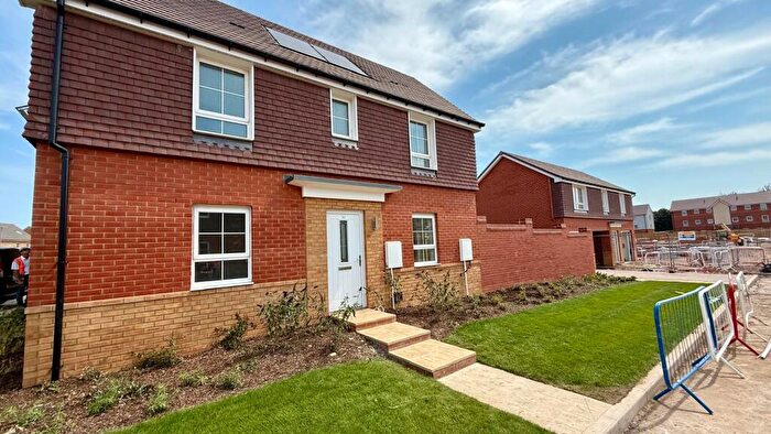 3 Bedroom Semi-Detached House To Rent In King Gardens, Wimborne Minster, BH21