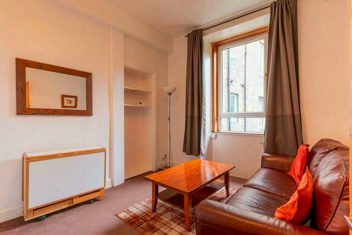 1 Bedroom Flat To Rent In L &# Wardlaw Street, Edinburgh, EH11