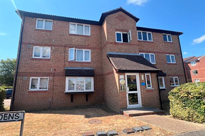 Flat To Rent In Lesney Gardens, SS4