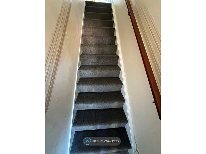 2 Bedroom Maisonette To Rent In Cheswood Drive, Minworth, Sutton Coldfield, B76