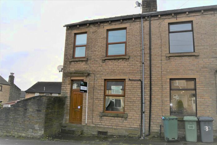 2 Bedroom End Of Terrace House To Rent In Quarmby Road, Quarmby, Huddersfield, HD3