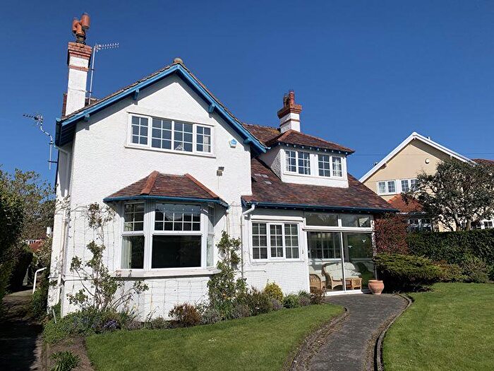 4 Bedroom Detached House For Sale In York Road, Deganwy, LL31