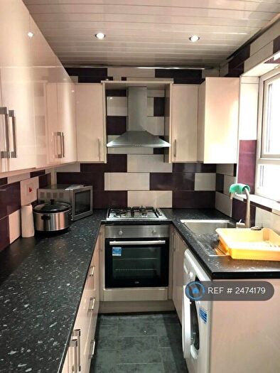 3 Bedroom Terraced House To Rent In Grasmere Street, Leicester, LE2