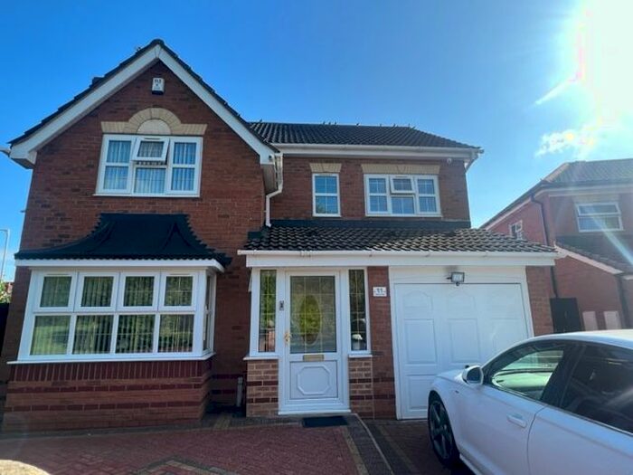 5 Bedroom Property To Rent In Harley Drive, Bilston, WV14