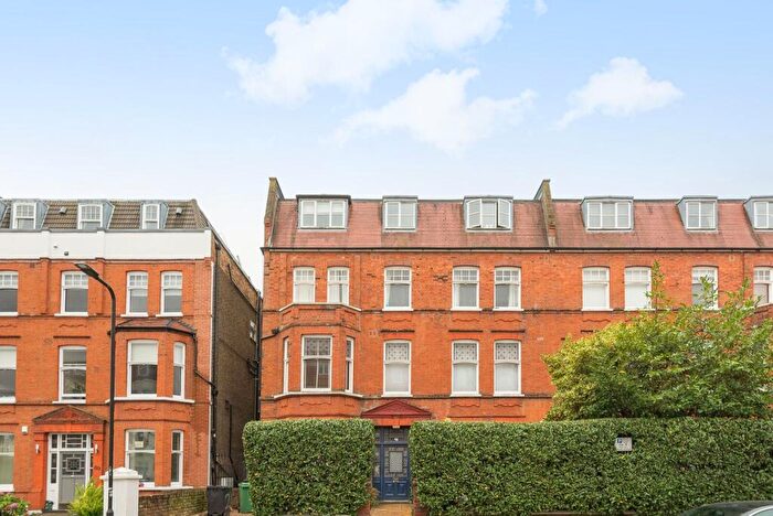 2 Bedroom Flat To Rent In Greencroft Gardens, South Hampstead, London, NW6