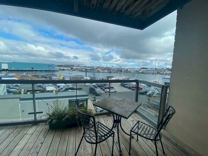 2 Bedroom Property To Rent In Flat, Richmond Walk, PL1