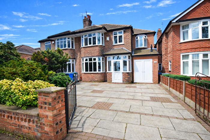 4 Bedroom Semi Detached House For Sale In Lostock Road, Davyhulme, M41