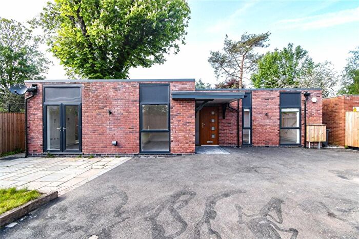 2 Bedroom Bungalow To Rent In Heaton Road, Withington, Manchester, M20