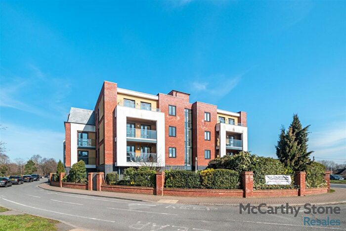 2 Bedroom Flat For Sale In Moorfield Road, Denham, UB9