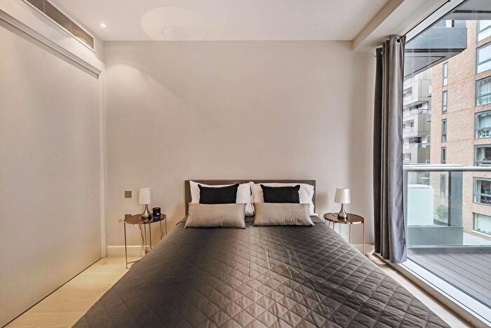 1 Bedroom Flat For Sale In Hirst Court, Pimlico, London, SW1W