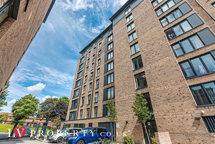 1 Bedroom Flat To Rent In Roosevelt Apartments, Lexington Gardens, Birmingham City Centre, B15