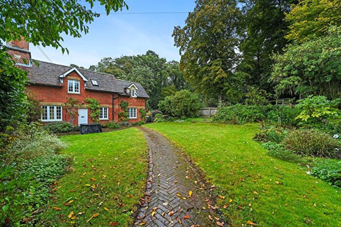 4 Bedroom Property For Sale In Mannings Lane, Woolverstone, IP9