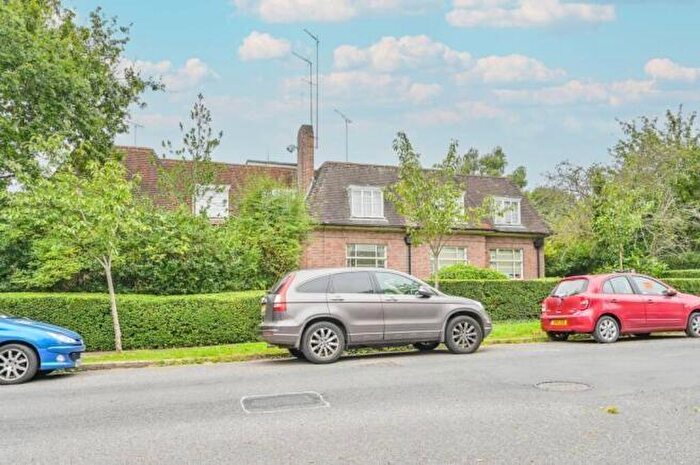 3 Bedroom Maisonette To Rent In Brookland Rise, Hampstead Garden Suburb, NW11