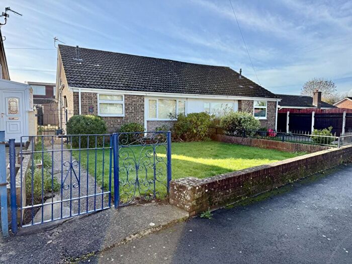 3 Bedroom Semi-Detached Bungalow For Sale In Mill Lane, Caldicot, Mon., NP26
