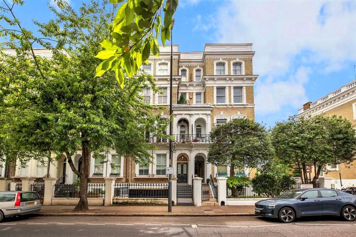1 Bedroom Flat To Rent In Redcliffe Gardens, London, SW10