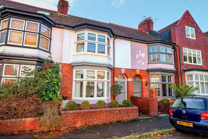 3 Bedroom Terraced House For Sale In Hillside Avenue, Exeter, EX4