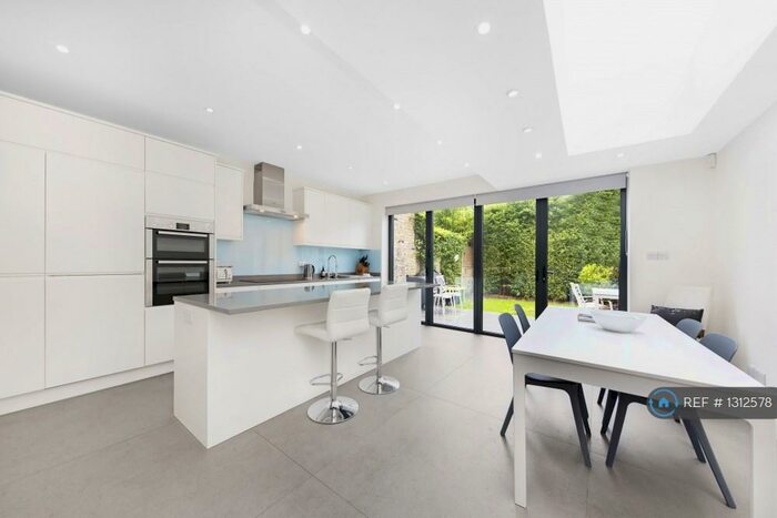 5 Bedroom Terraced House To Rent In Lindore Road, London, SW11