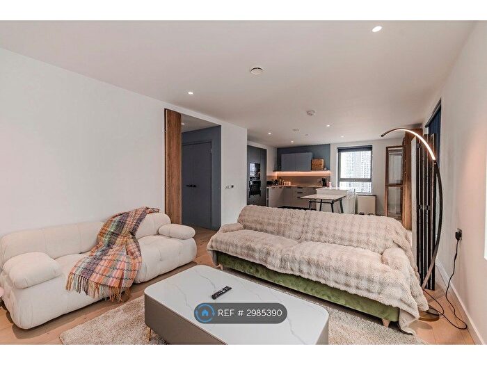 1 Bedroom Flat To Rent In Chandlers Avenue, London, SE10