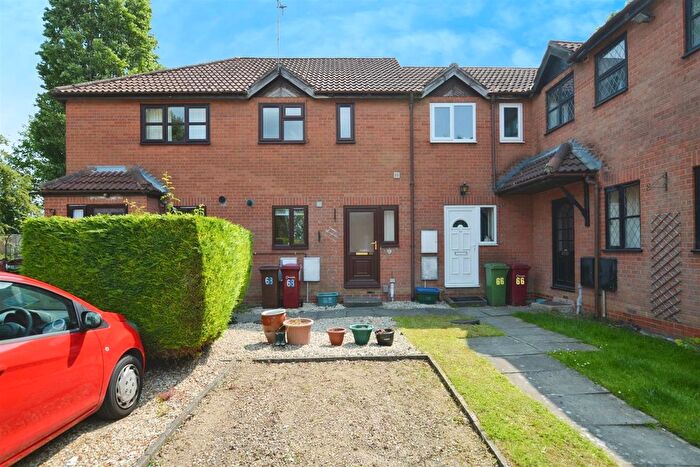 2 Bedroom Terraced House For Sale In The Fairways, Scunthorpe, DN15