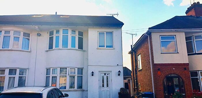 1 Bedroom Studio To Rent In Kingsbury, NW9