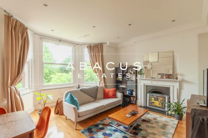 2 Bedroom Apartment To Rent In Greencroft Gardens, West Hampstead, NW6