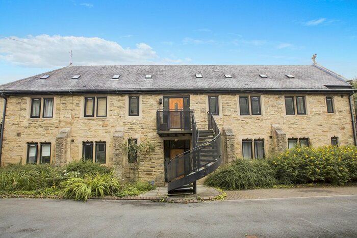 3 Bedroom Flat To Rent In St. Thomas's Church, Palace House Road, Hebden Bridge, West Yorkshire, HX7
