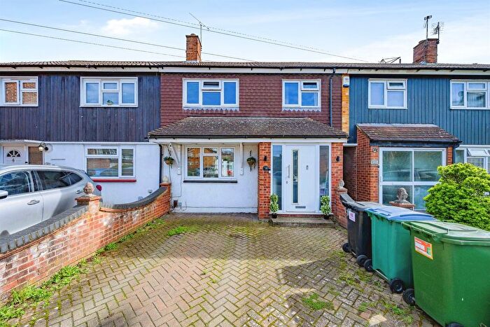 3 Bedroom Terraced House For Sale In Bowmans Green, Watford, WD25