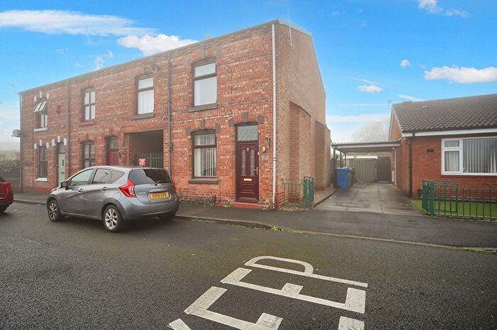 3 Bedroom End Of Terrace House For Sale In Woodford Street, Wigan, WN5