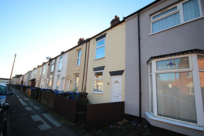 3 Bedroom Terraced House To Rent In Queen Street, Staffordshire, Burton Upon Trent, DE14