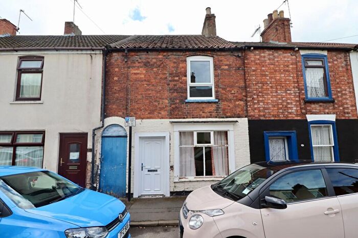 2 Bedroom Terraced House For Sale In Newland Street West, Lincoln, LN1