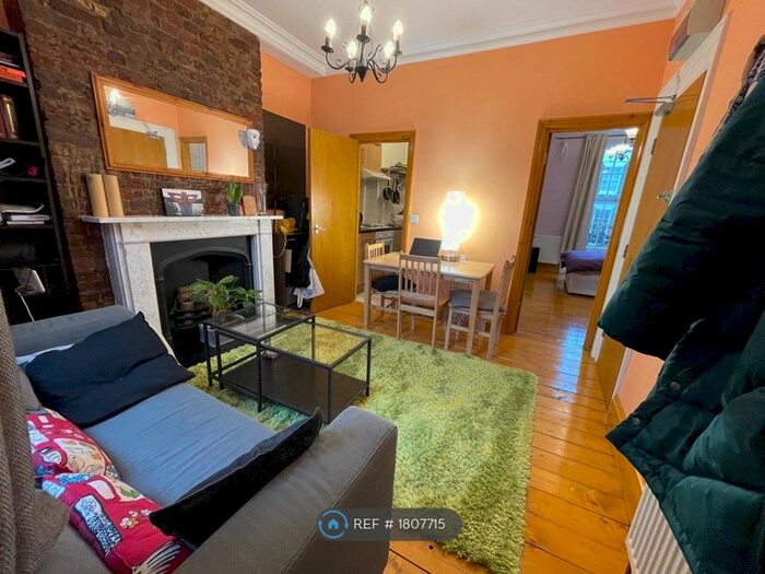 1 Bedroom Flat To Rent In Arlington Road, London, NW1