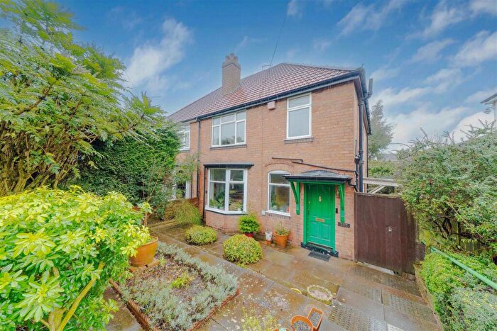 3 Bedroom Semi Detached House For Sale In Fordhouse Lane, Stirchley, Birmingham, B30